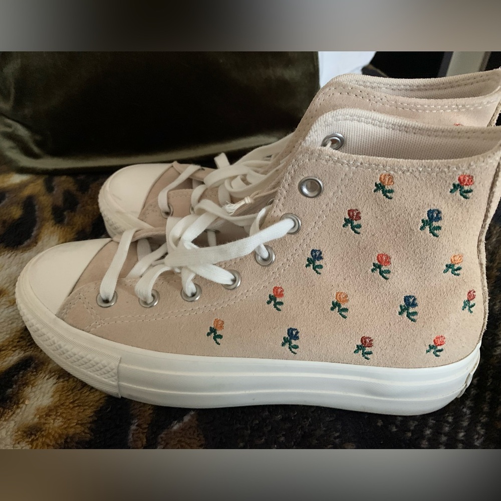 Converse Platform - Picture 4 of 8